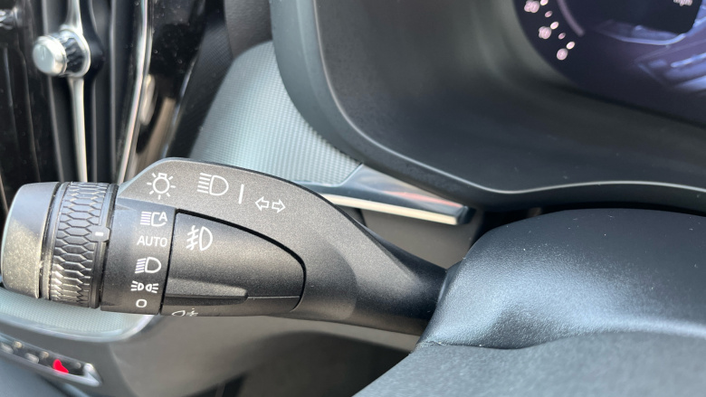 Volvo XC60 2.0 B5P Plus Black Edition 5dr AWD Geartronic Petrol Estate